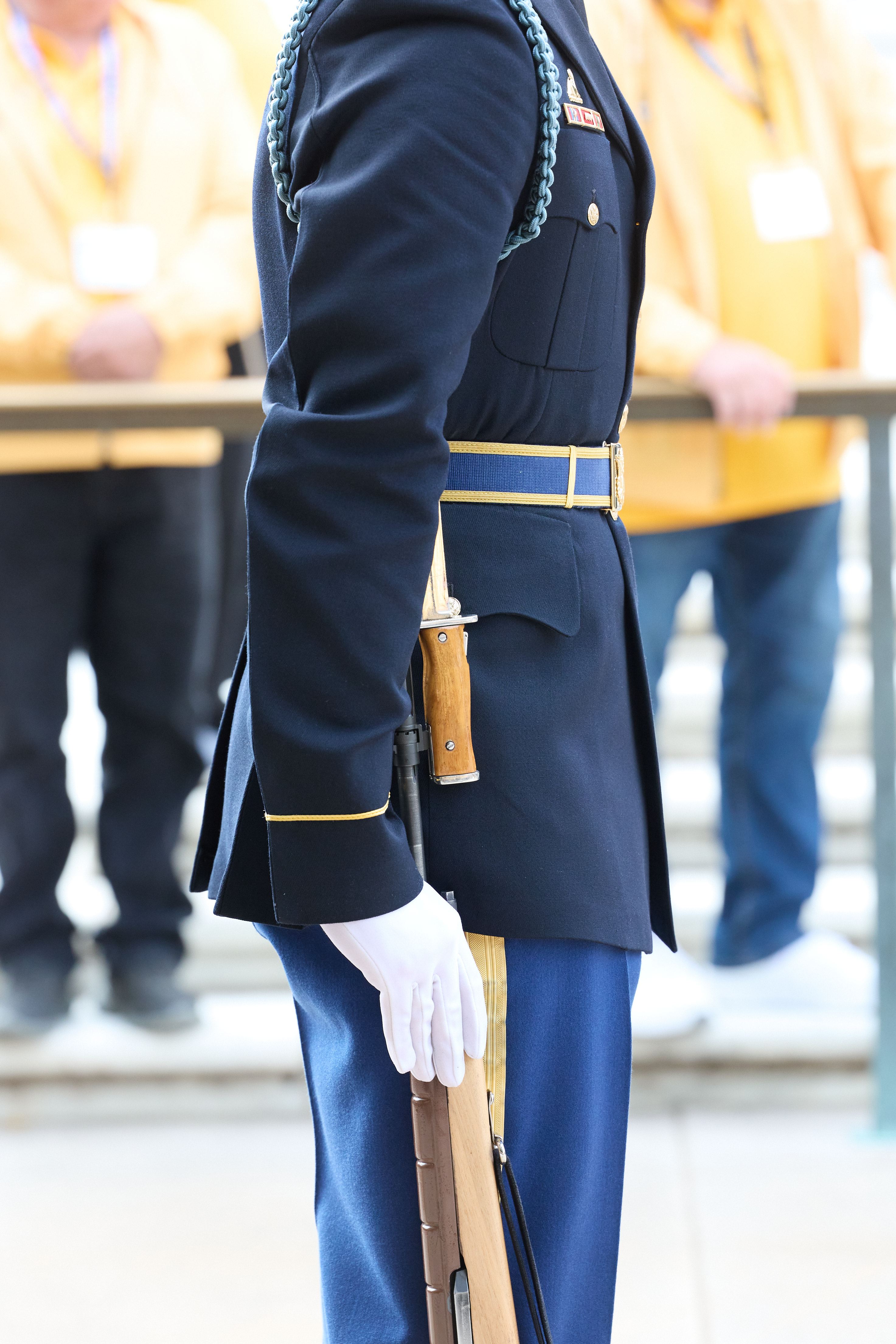 hf46_261273.jpg